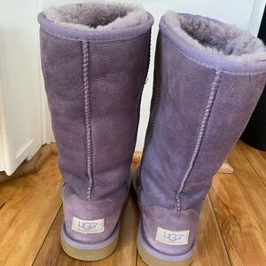 UGG Short Sheepskin Kids Boots in Mauve Purple